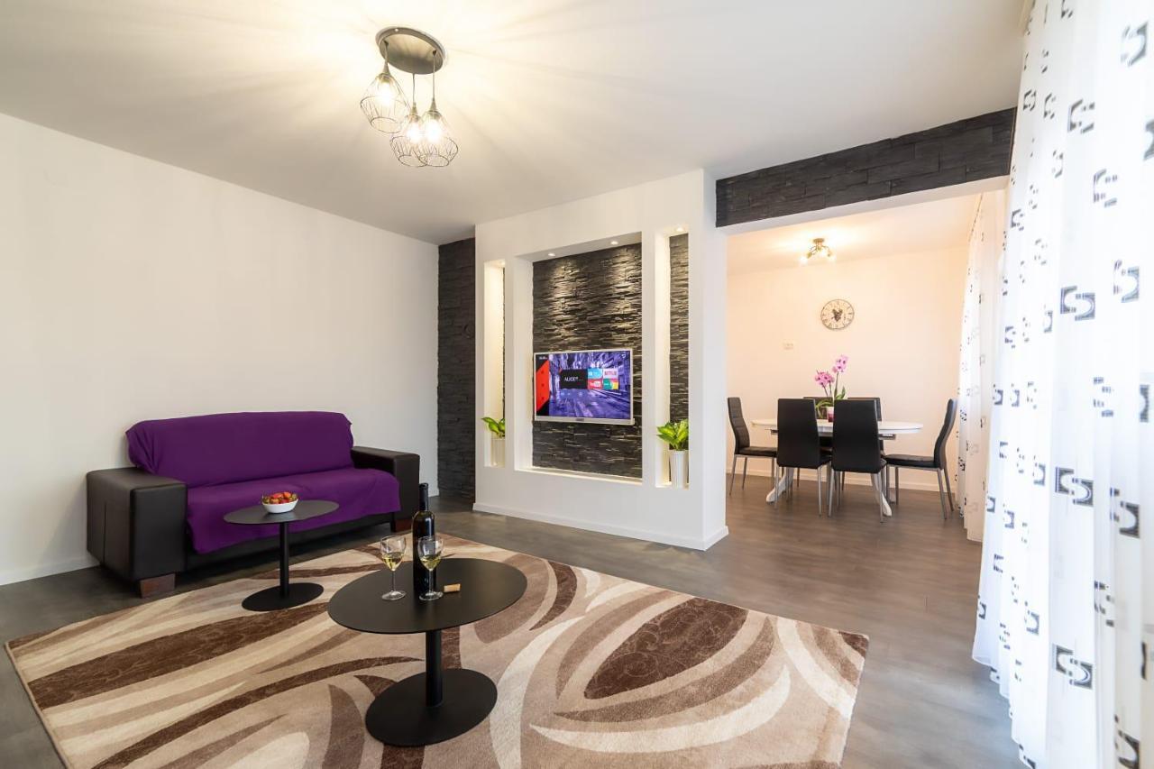 Apartman Melani Слуни Экстерьер фото